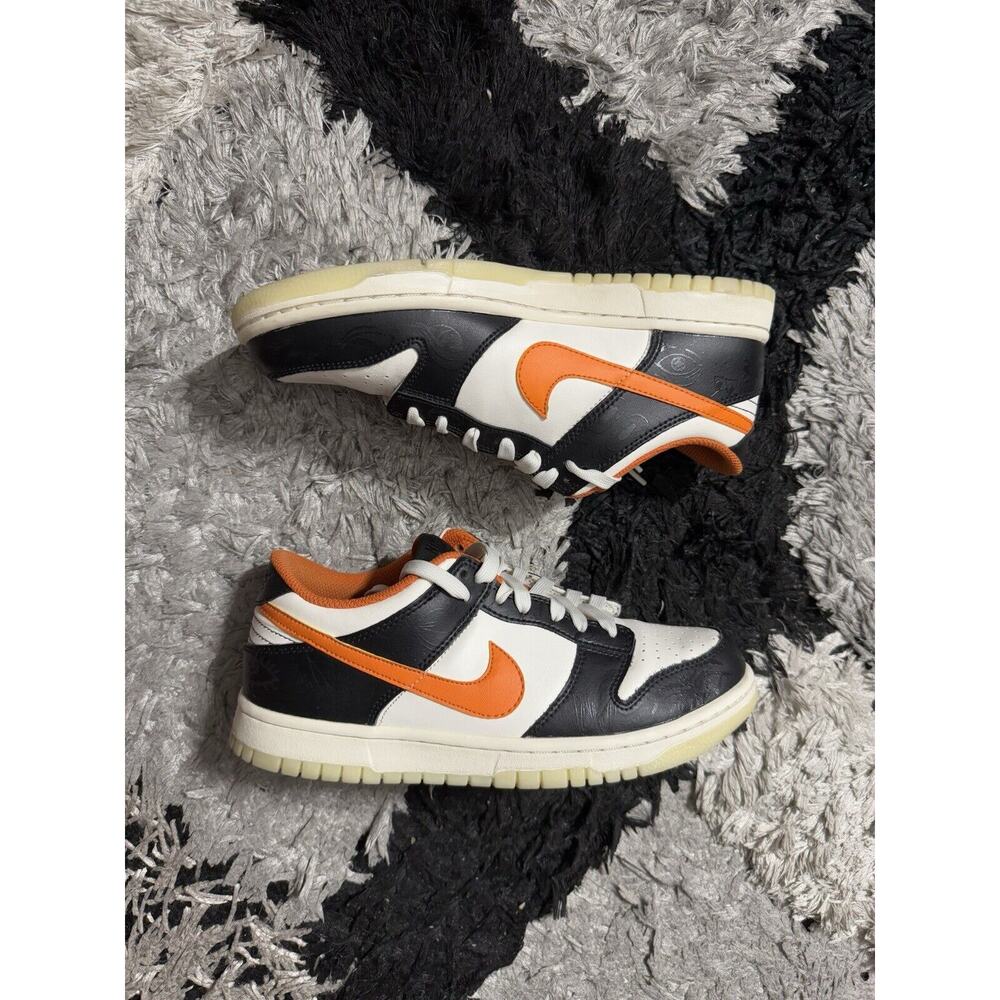 Nike Dunk Low PRM (GS) Halloween 2021 Size 7Y (DO3806 100)